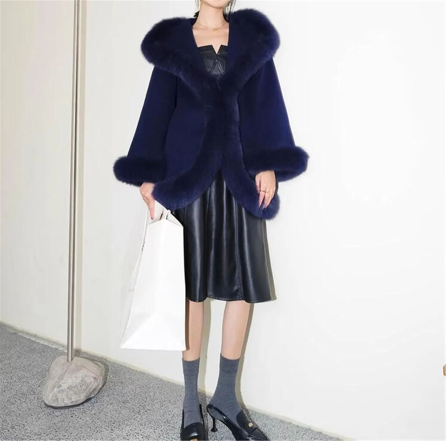 FURINFASHION D-17 Women's Winter Warm Short Wool Blend Fashion Coat With Fluffy Real Fox Fur Trim Luxury Cape Sexy Jackets (4XL, Navy Blue)