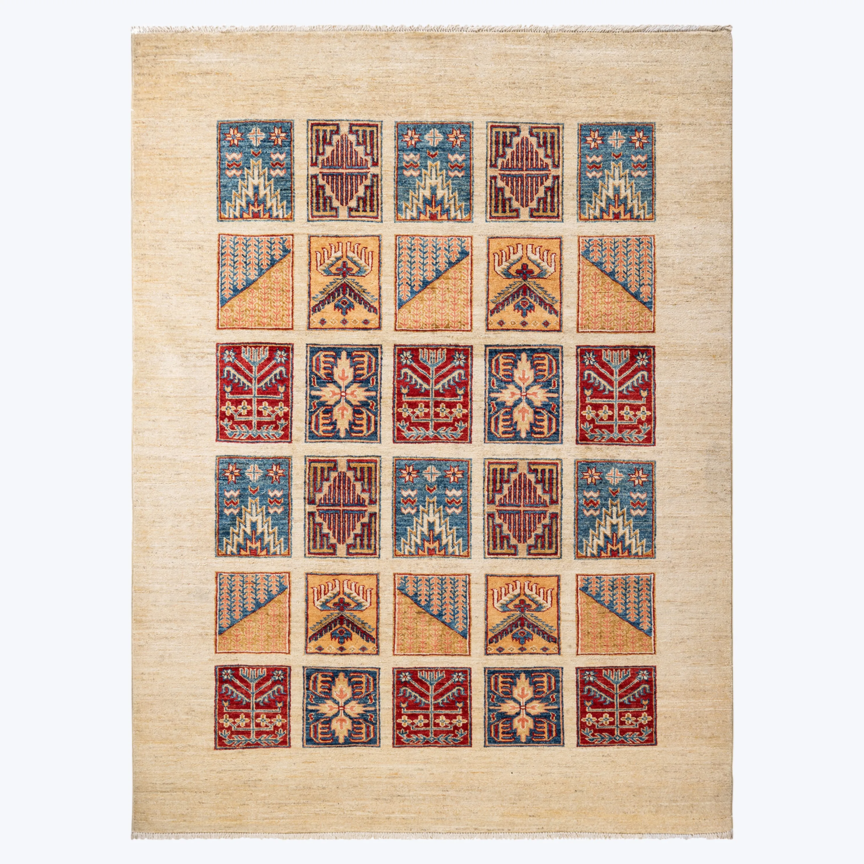 Ivory Traditional Wool Rug - 4' 10" x 6' 7"