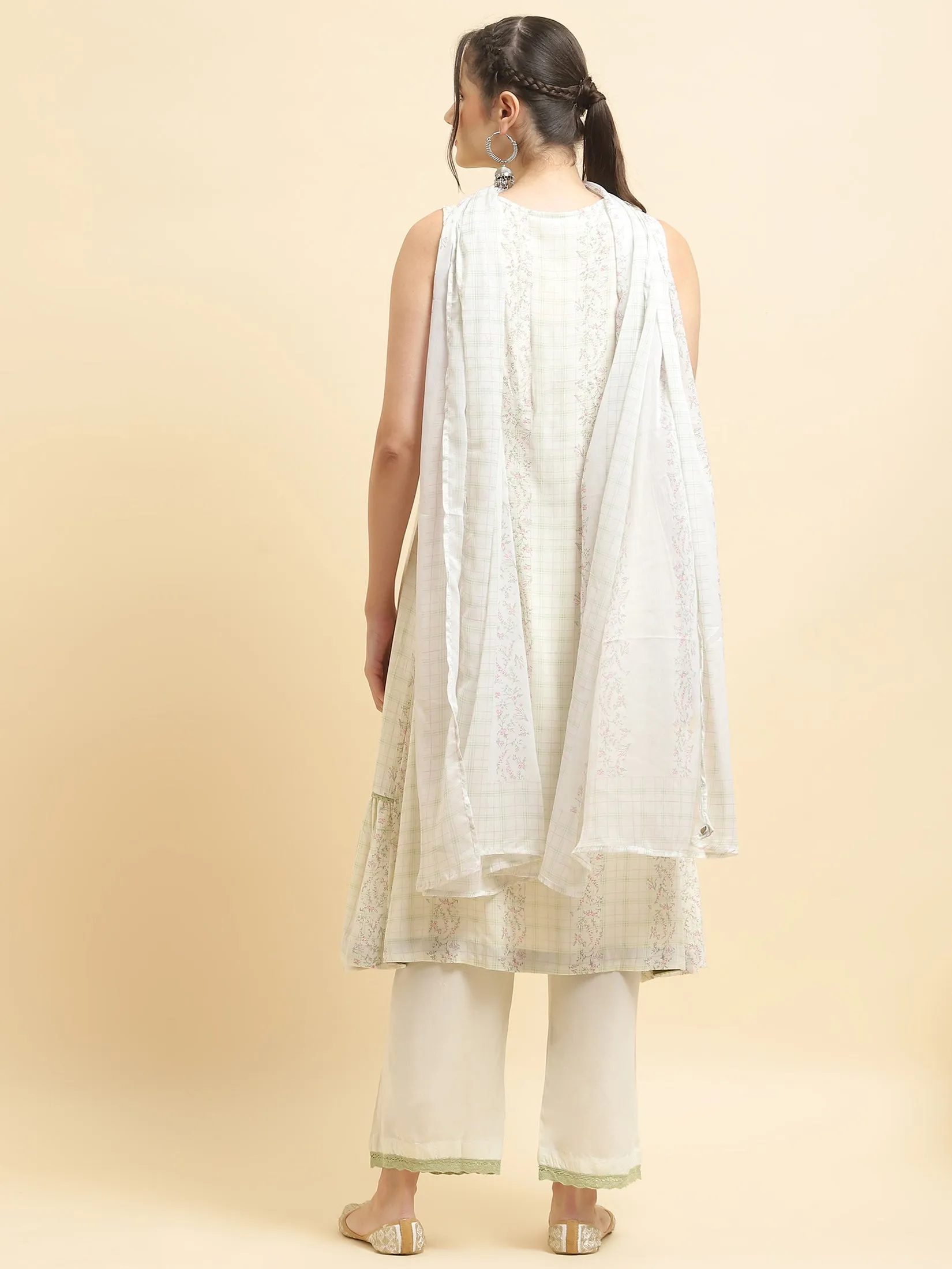 Women Liva Rayon White Floral Print Kurta Comfort Pant Dupatta