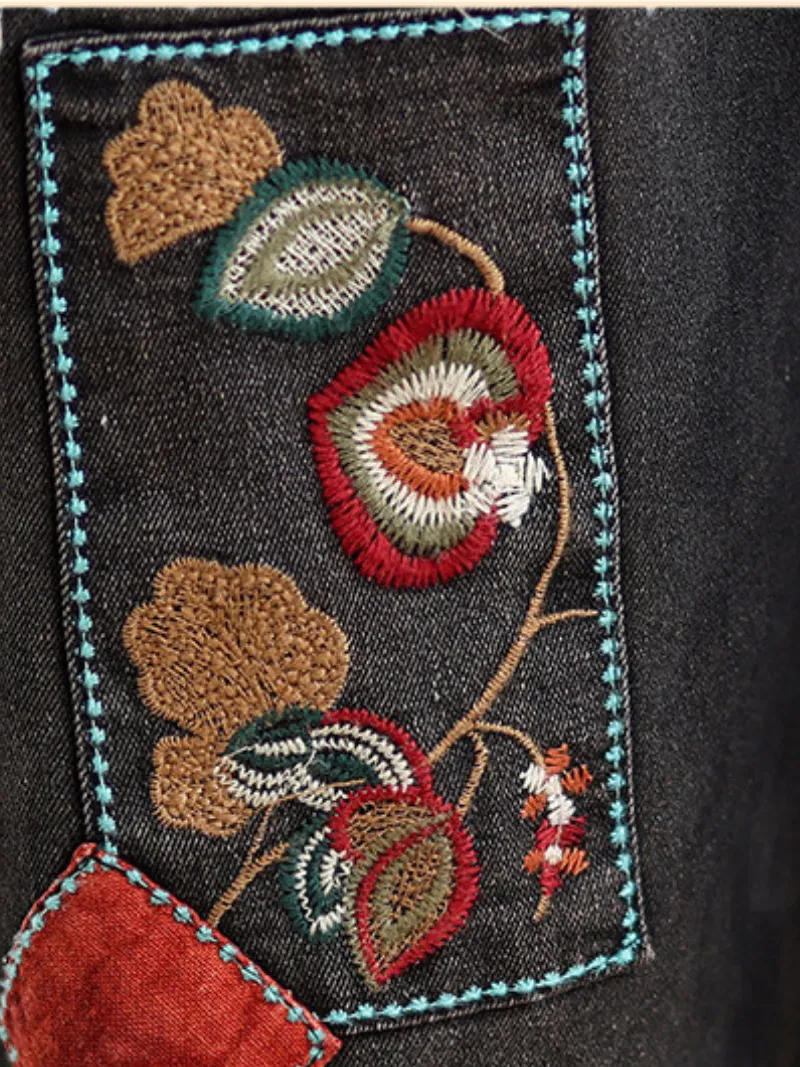 Women's Trendy and Versatile Embroidery Bottom